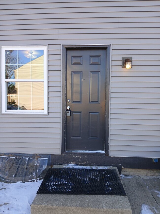 Building Photo - 2666 Sawbury Blvd