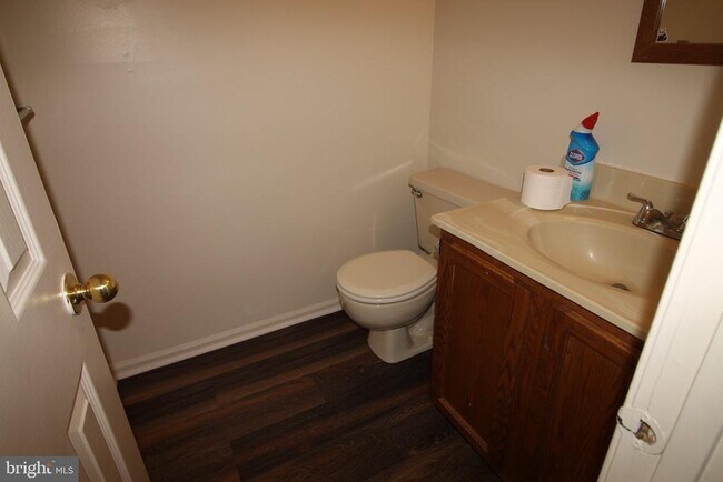 Building Photo - 2437 Norrington Dr