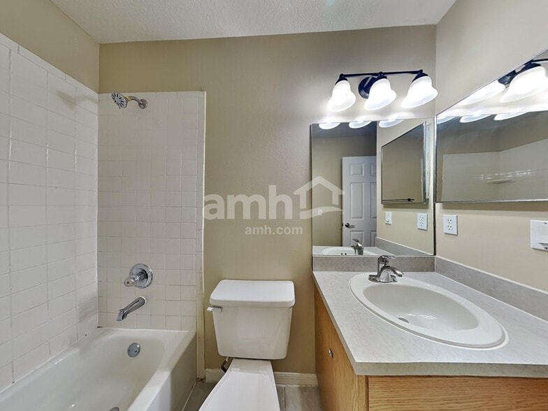 Building Photo - 4702 Portobello Cir