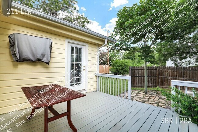 Building Photo - 211 Leming-