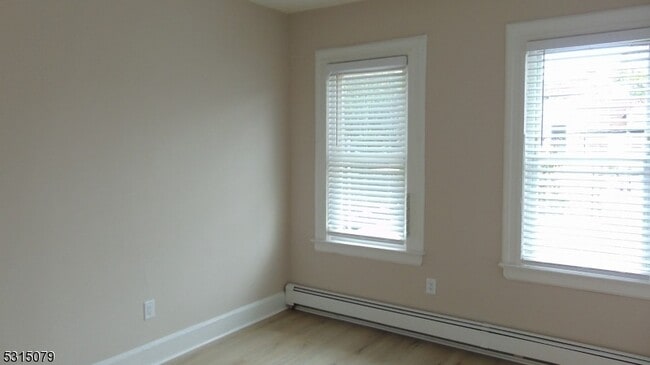 Building Photo - 26 Harrison St