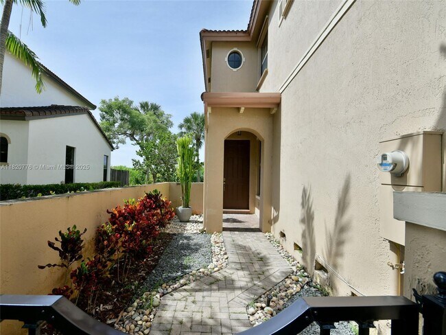 Building Photo - 8940 SW 228th Ln