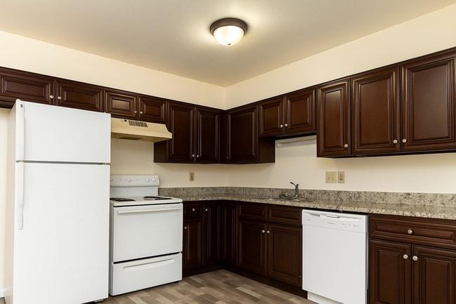 Primary Photo - 445 E 800 N St