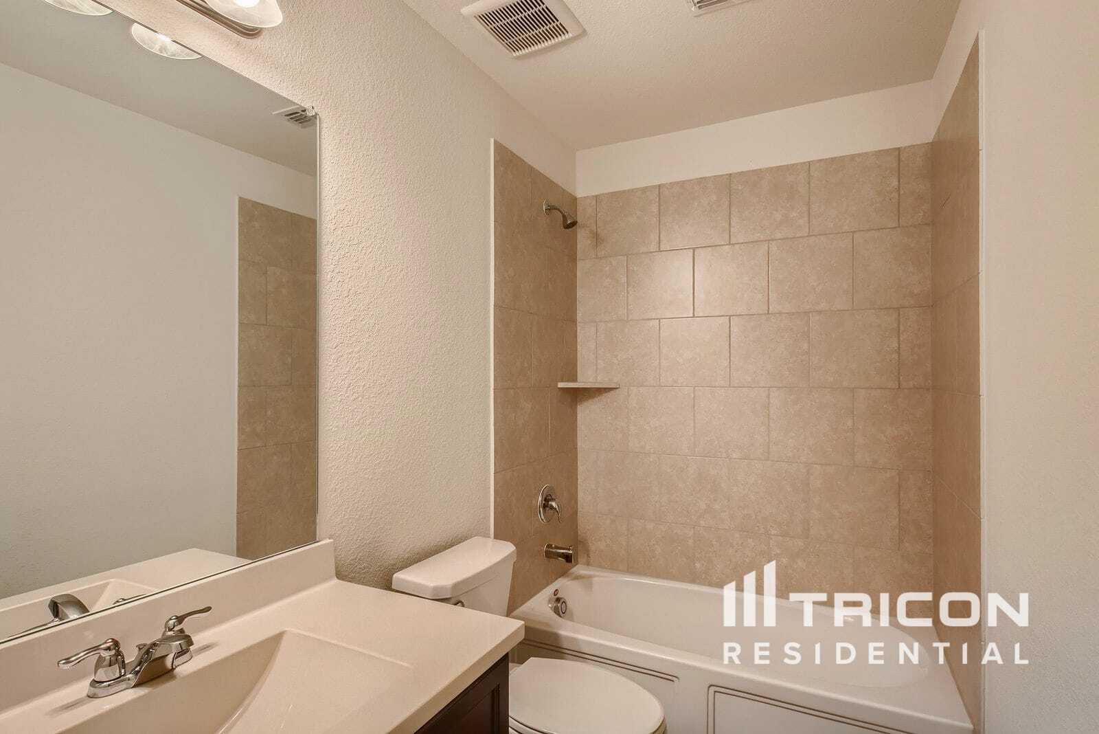 Building Photo - 1348 Renoir Dr