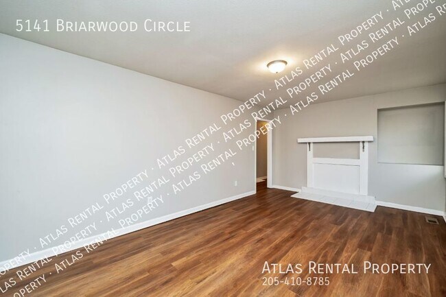 Building Photo - 5141 Briarwood Cir