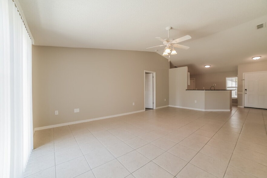 Building Photo - 4712 Newbourne Way