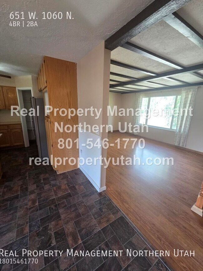 Building Photo - 651 W 1060 N