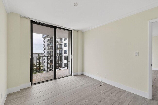 Building Photo - 3800 Washington Rd