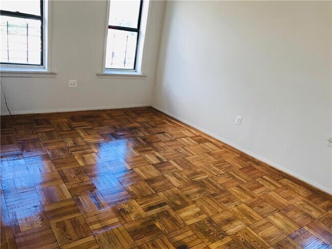 Building Photo - 225 W 233rd St