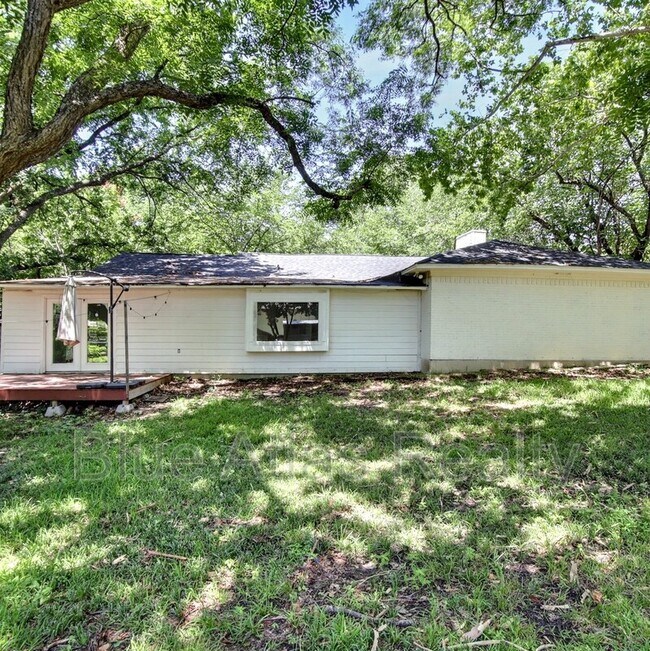 Building Photo - 5708 Flamingo Ct