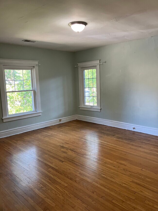 Building Photo - 438 California Ave