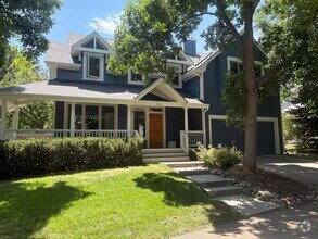 Building Photo - Furnished or Unfurnished: Updated 4 Bed 3....