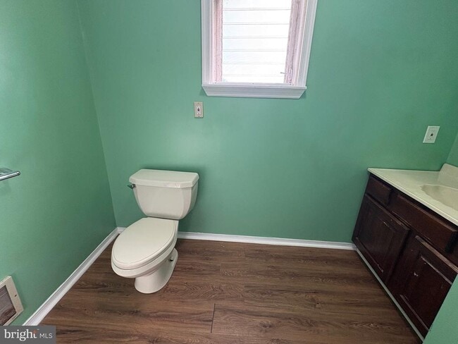 Building Photo - 2715 Hammonds Ferry Rd