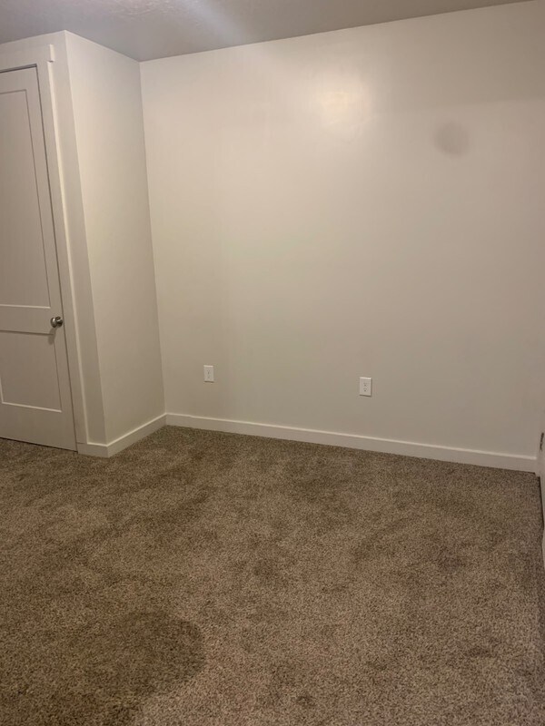 Building Photo - 154 W 800 S