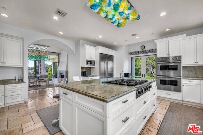 Building Photo - 3110 Benedict Canyon Drive