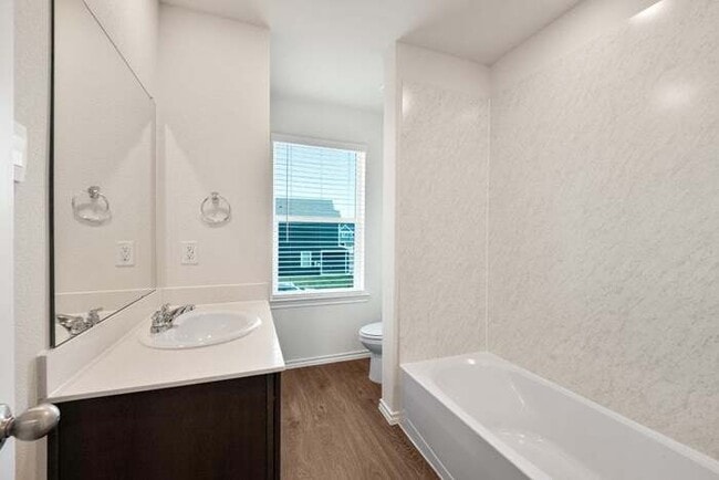 Building Photo - 319 Tall Cedar Wy