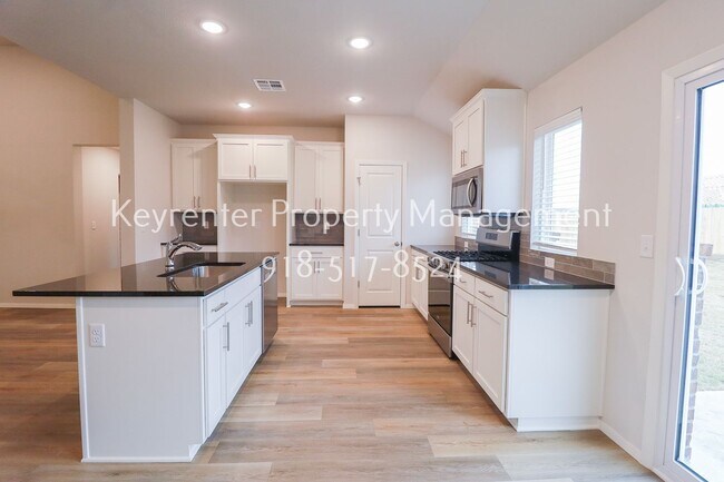 Building Photo - 4 Bed 3 Bath New Construction Simmons Home at Pine Valley Ranch