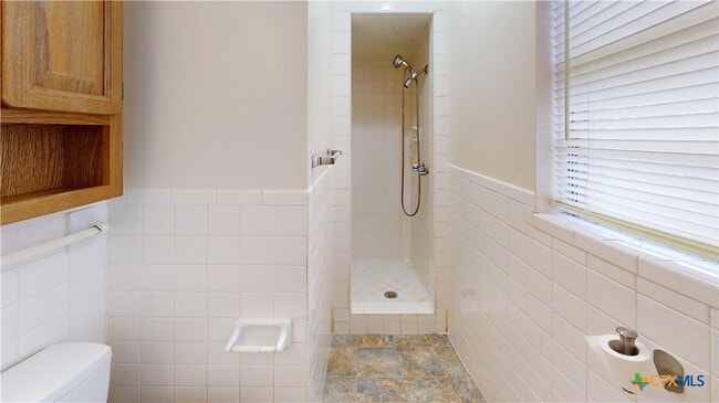 Building Photo - 911 S 27th St