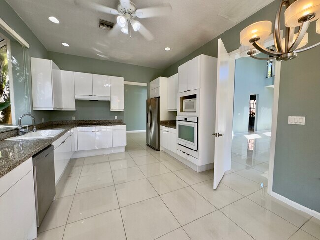 Building Photo - 3728 NE 208th Terrace