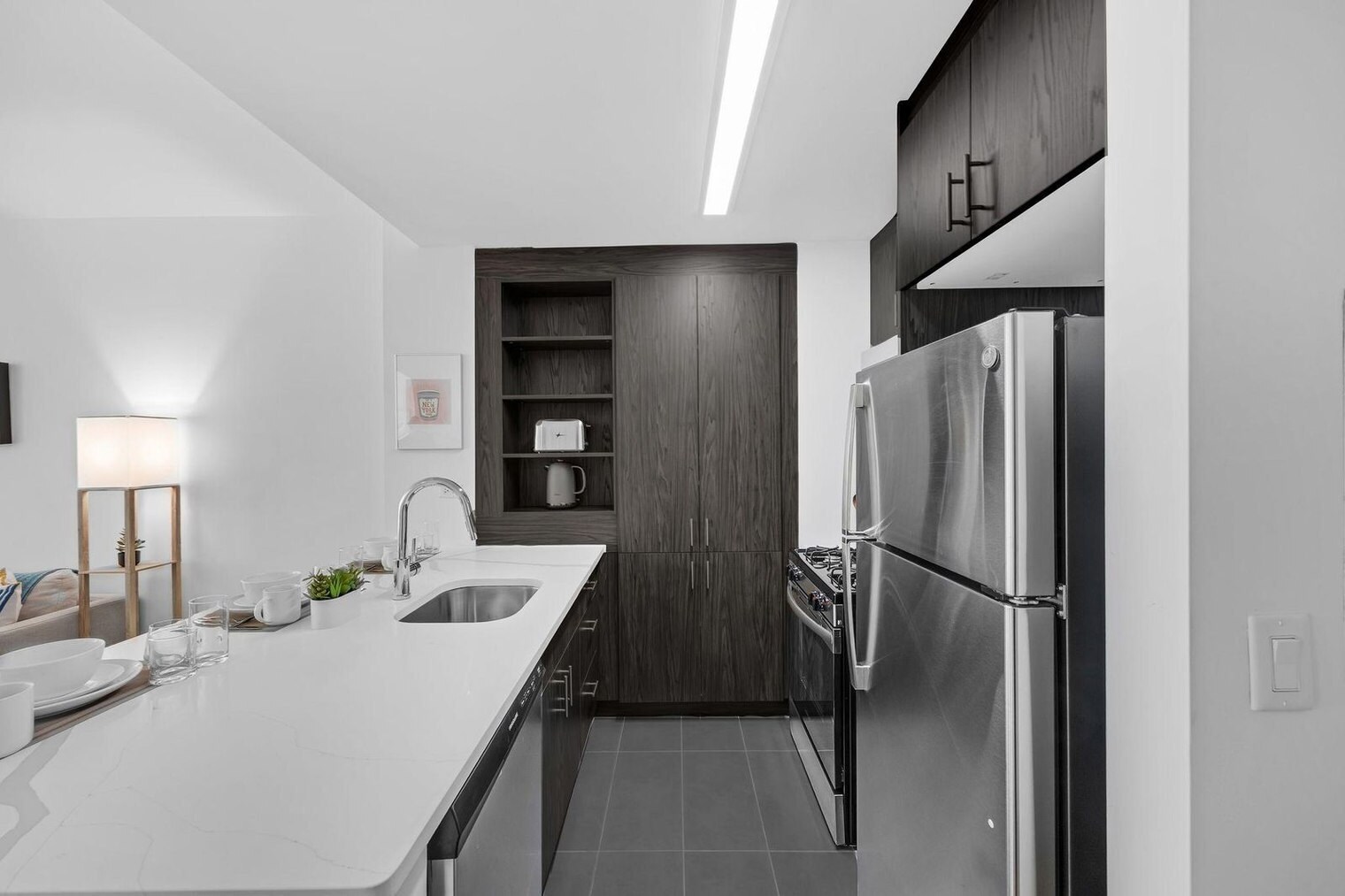 Building Photo - 10 Hanover Square