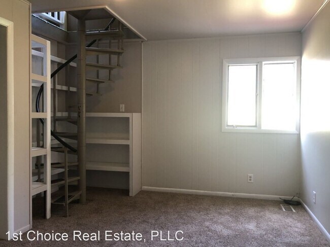 Building Photo - 2 br, 1 bath House - 10601 Riverside Drive