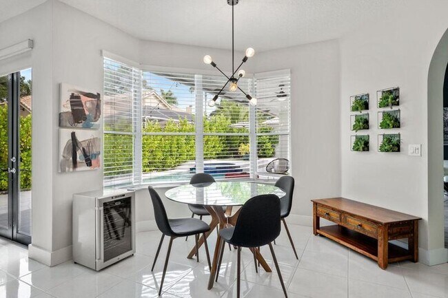 Building Photo - 10982 Ravel Ct