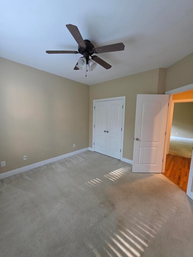 Building Photo - 306 Lochleven Ct