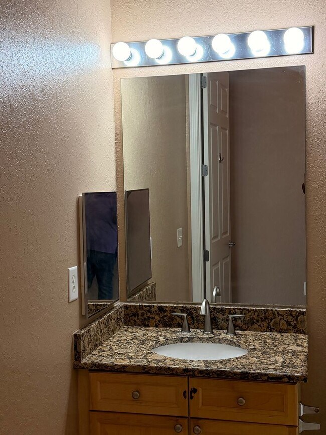 Building Photo - Champions Gate Resort Style Gated Community Living!!