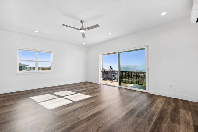 Building Photo - 22 Maiaku St