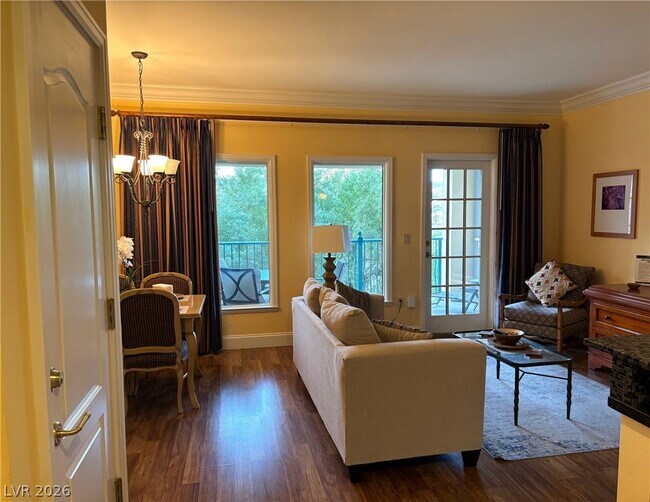 Building Photo - 30 Strada Di Villaggio