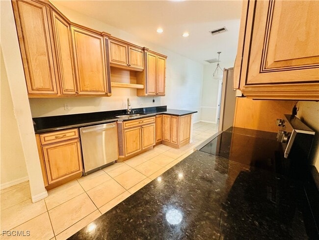 Building Photo - 12259 Championship Cir