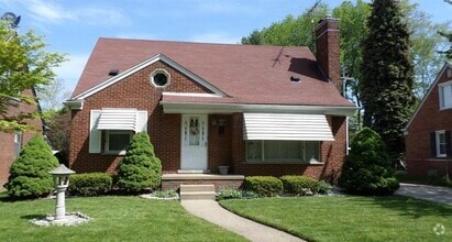 Building Photo - 24940 Cherry Hill St