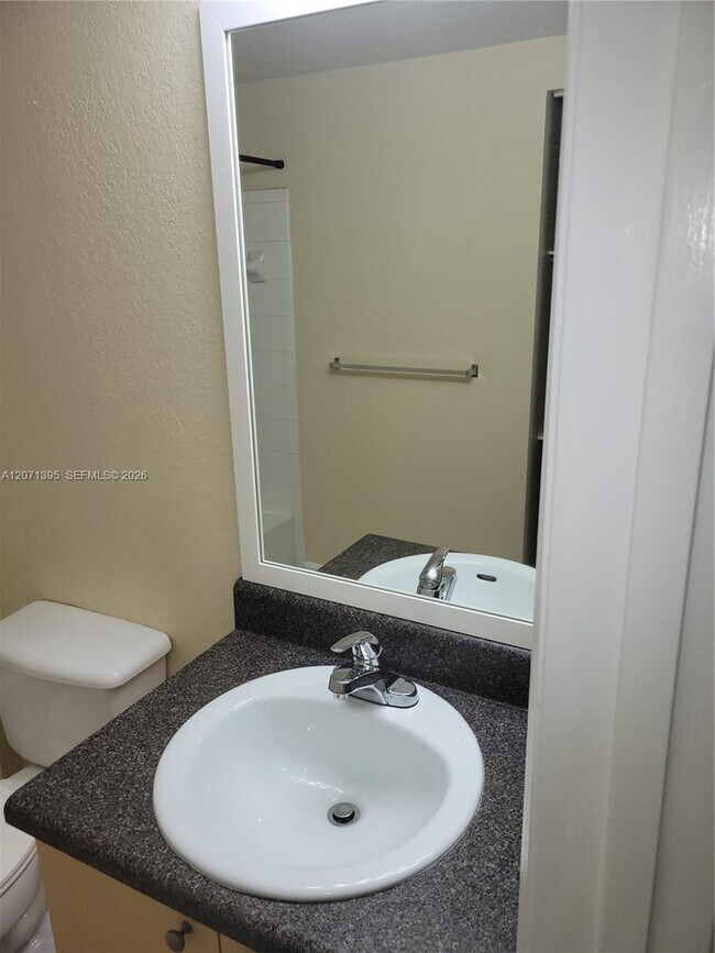 Building Photo - 2564 Centergate Dr