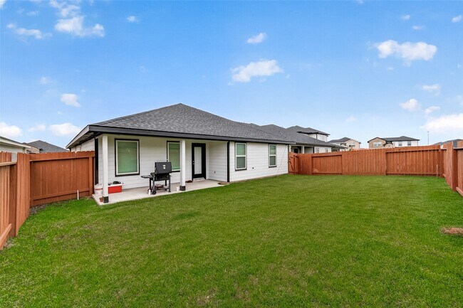 Building Photo - 30518 White Cliff Ct