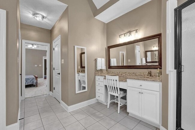 Building Photo - 5967 Carters Bluff Dr