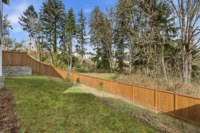 Building Photo - Spacious 3-Bedroom Home in the Heart of Gig Harbor!
