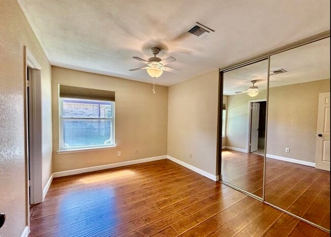 Building Photo - 2123 Streamhurst Ln