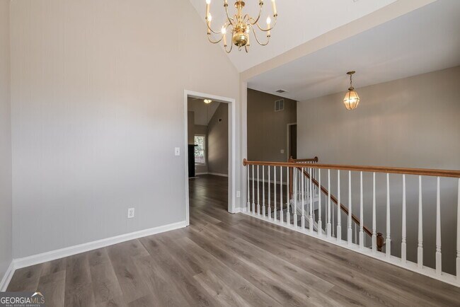 Building Photo - 605 Oxford Crest Ct NW