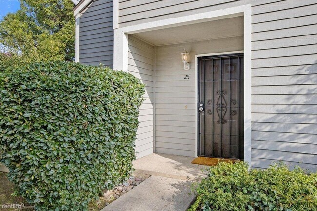 Building Photo - 1 br, 1 bath Condo - 8000 Kroll Way Apt 25