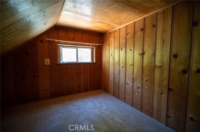 Building Photo - 2462 Spring Dr