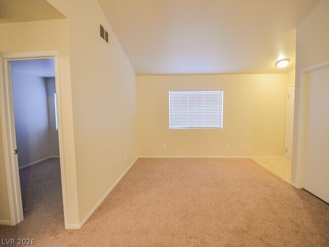 Building Photo - 3825 Gulliver St