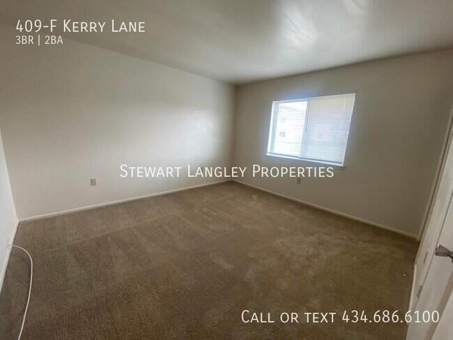 Building Photo - 409 Kerry Ln
