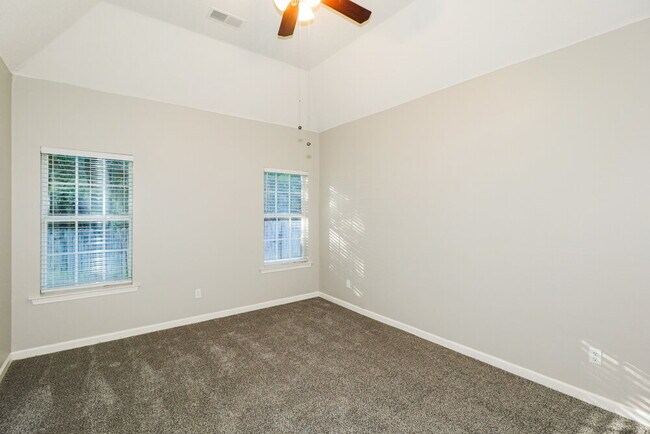 Building Photo - 3899 Neyland Valley Dr