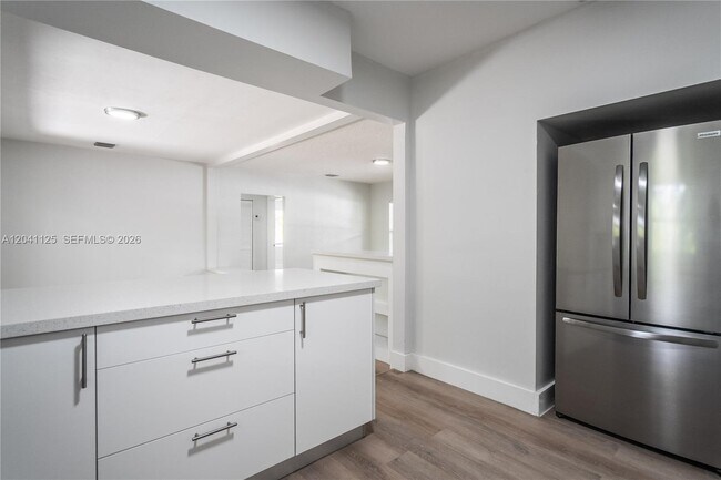 Building Photo - 1691 NE 143rd St