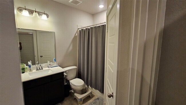 Building Photo - 18218 Bluebird Br Ln