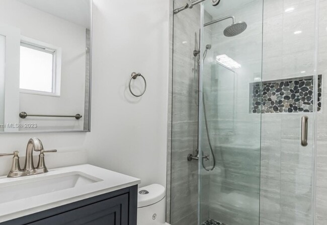 Building Photo - 1709 SW 5th Pl