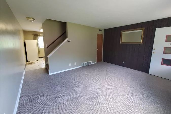 Building Photo - 215 Dalepark Dr