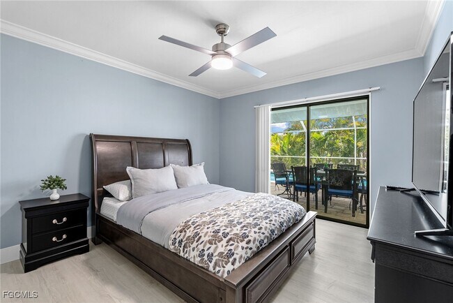 Building Photo - 2328 SE 27th St