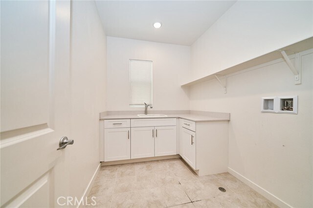 Building Photo - 2622 E Embry Ln