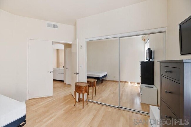 Building Photo - 3969 Mahaila Ave